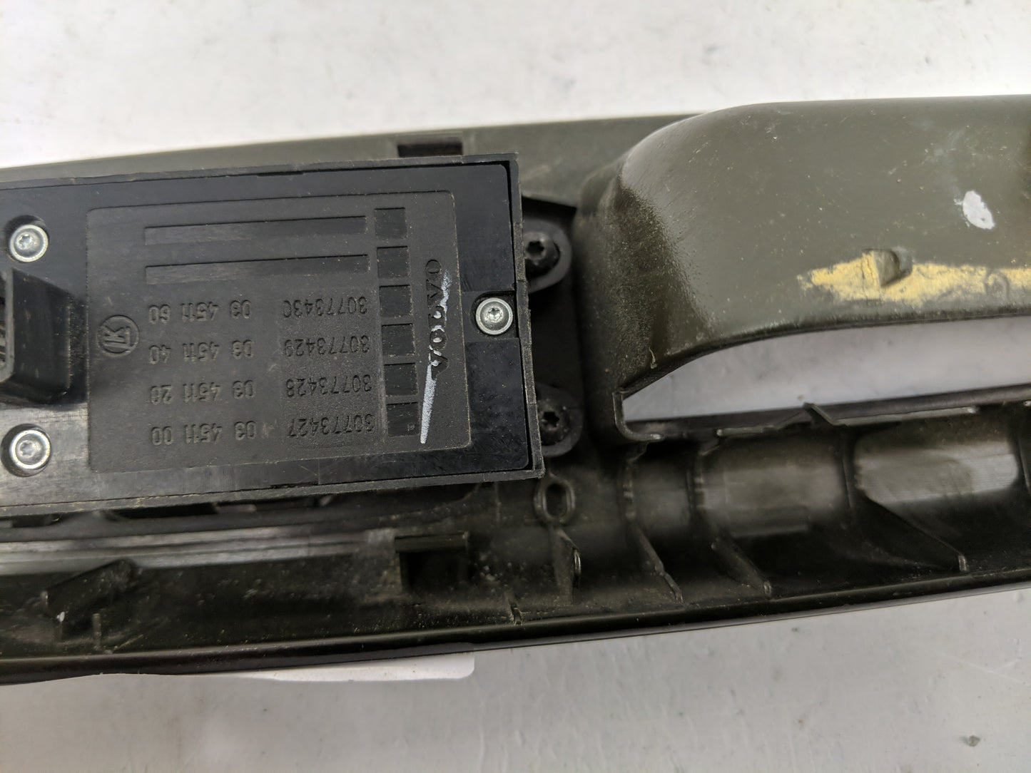 2005-2006 Volvo V50 Master Power Window Switch Replacement Driver Side Left P/N:30773427 30773428 Fits Fits 2004 2005 2006 O