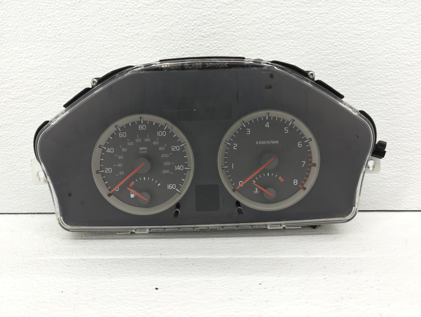 2005-2007 Volvo V50 Instrument Cluster Speedometer Gauges P/N:30710072 30728646, 30786345, 30669184 Fits Fits 2004 2005 2006