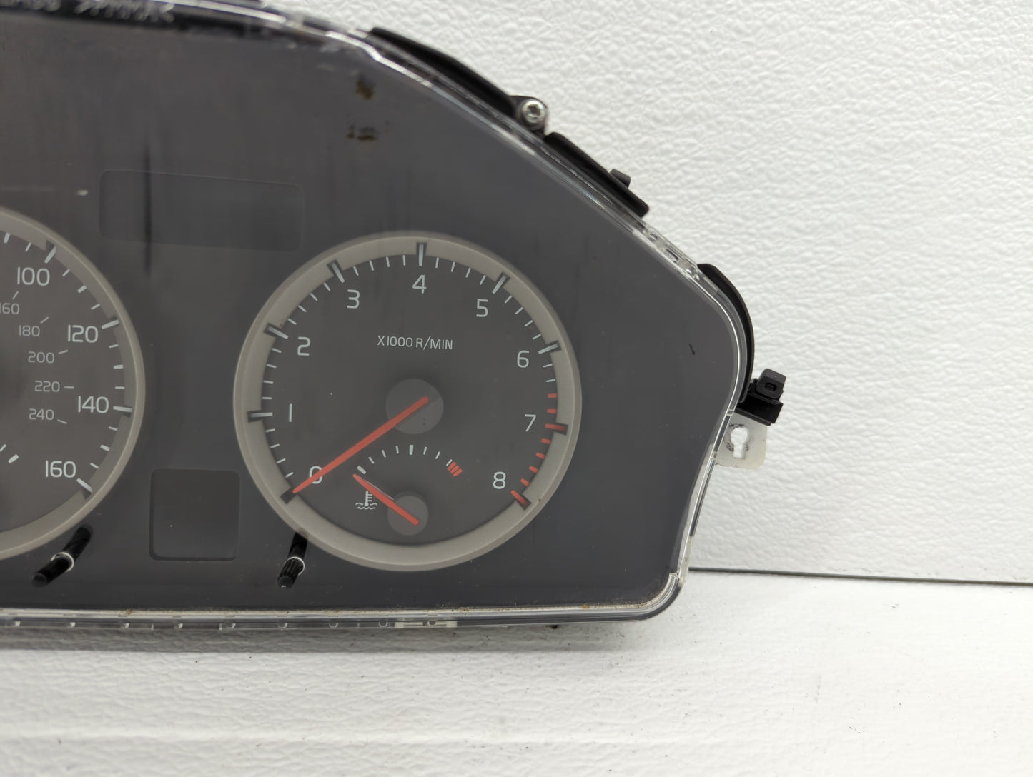 2005-2007 Volvo V50 Instrument Cluster Speedometer Gauges P/N:30710072 30728646, 30786345, 30669184 Fits Fits 2004 2005 2006