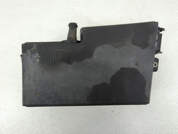 2005 Volvo V50 Fusebox Fuse Box Panel Relay Module P/N:518818000 Fits OEM Used Auto Parts - Oemusedautoparts1.com