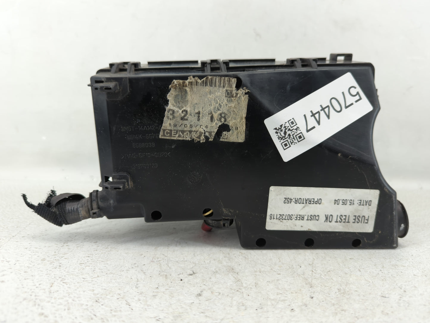 2005 Volvo V50 Fusebox Fuse Box Panel Relay Module P/N:518818000 Fits OEM Used Auto Parts - Oemusedautoparts1.com