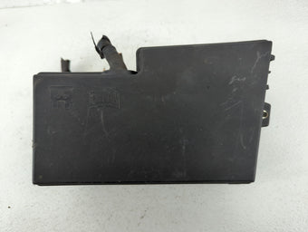 compare product 2005 Volvo V50 Fusebox Fuse Box Panel Relay Module P/N:518818000 8688040 Fits OEM Used Auto Parts
