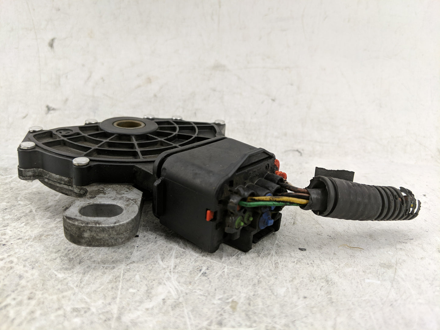 2005-2007 Volvo V70 Chassis Control Module Ccm Bcm Body Control - Oemusedautoparts1.com