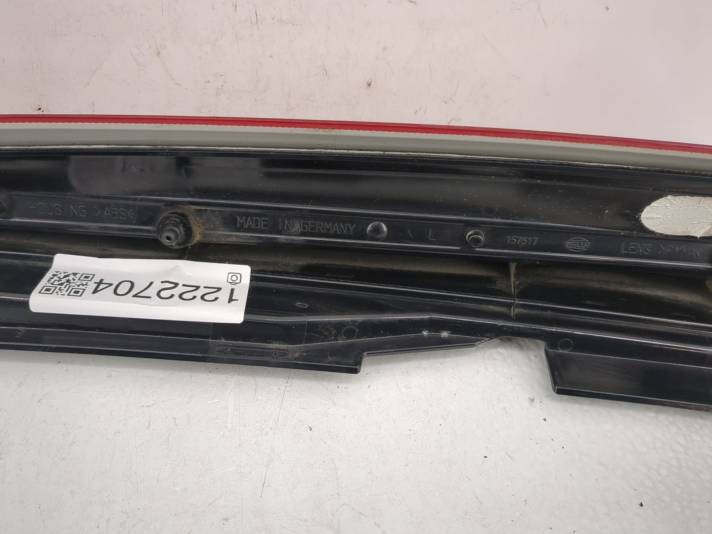 2003-2006 Volvo Xc90 Tail Light Assembly Driver Left OEM P/N:30678220 Fits Fits 2003 2004 2005 2006 OEM Used Auto Parts - Oe