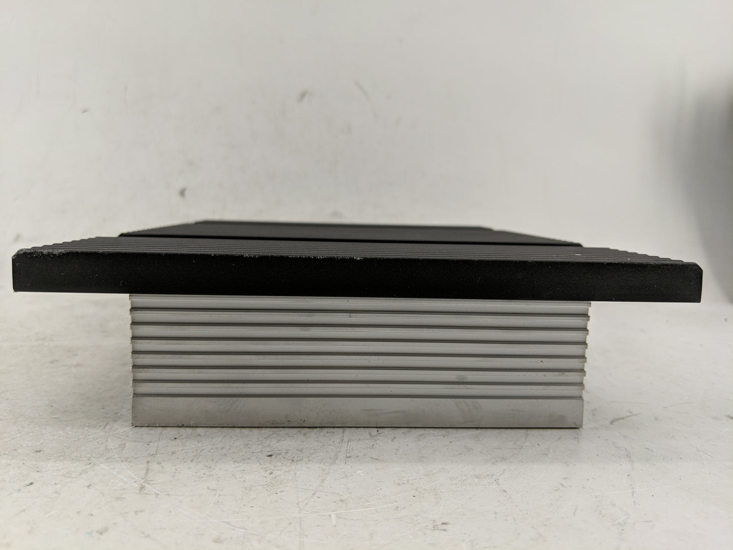 2003-2009 Volvo Xc90 Radio AM FM Cd Player Receiver Replacement P/N:30732825 Fits Fits 2003 2004 2005 2006 2007 2008 2009 20