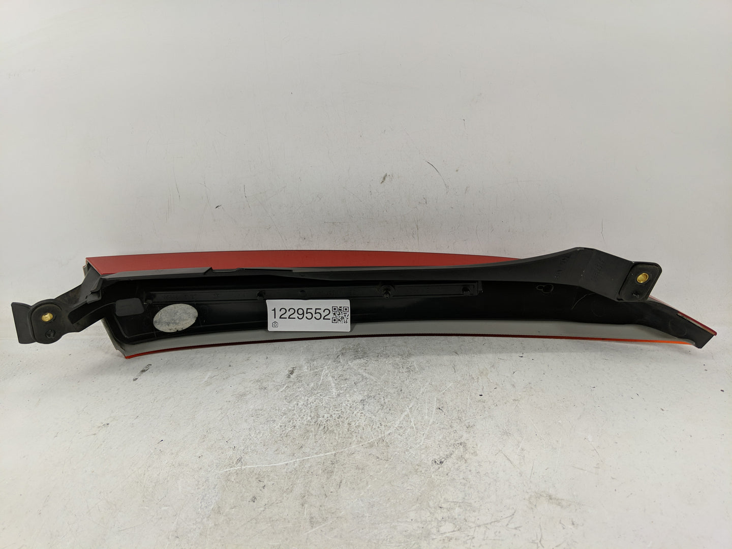 2003-2006 Volvo Xc90 Tail Light Assembly Driver Left OEM Fits Fits 2003 2004 2005 2006 OEM Used Auto Parts - Oemusedautopart
