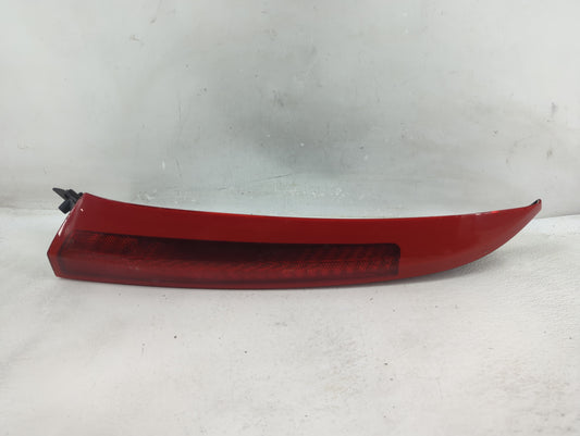 2003-2006 Volvo Xc90 Tail Light Assembly Driver Left OEM P/N:157617 Fits Fits 2003 2004 2005 2006 OEM Used Auto Parts - Oemu