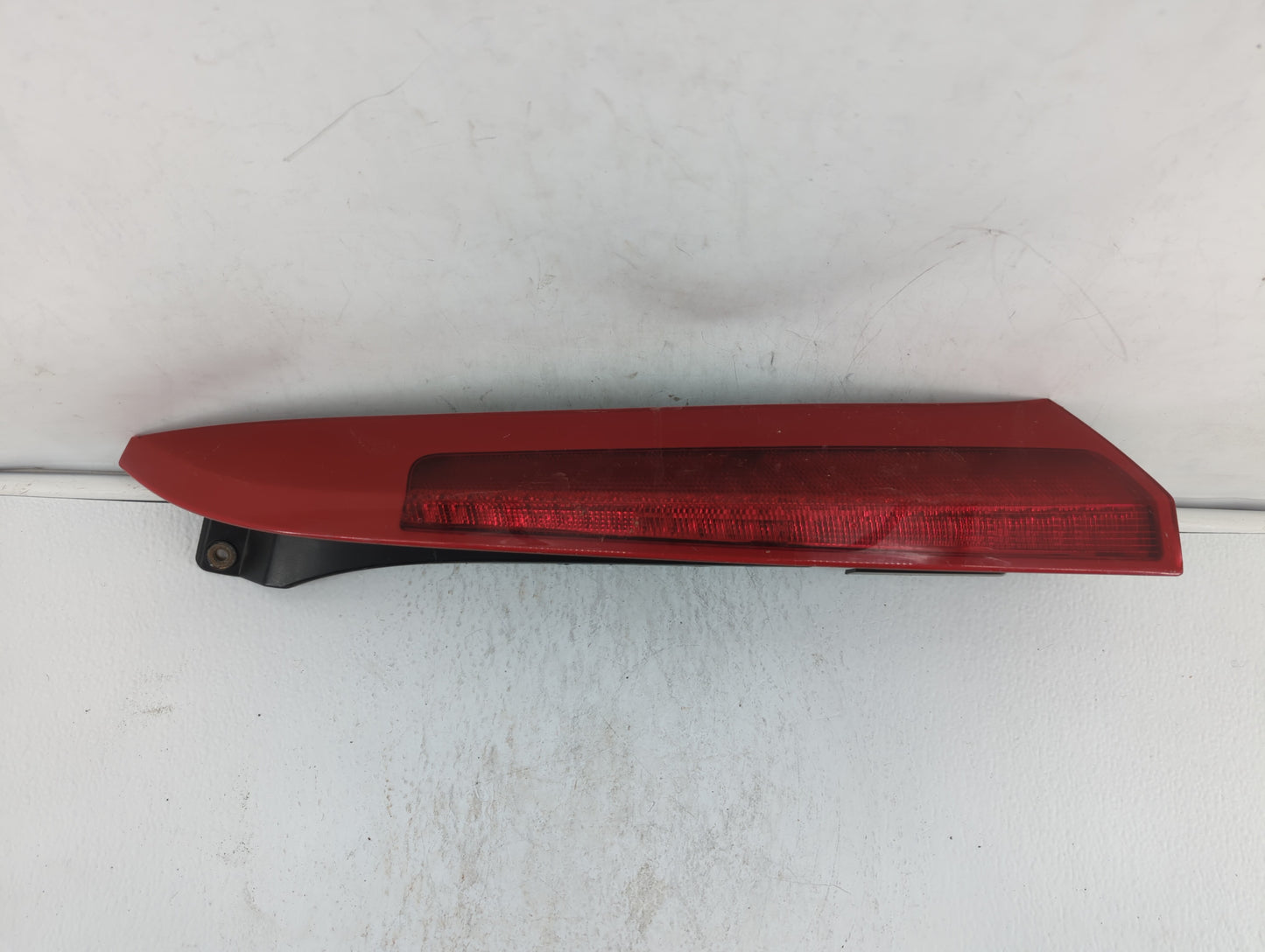 2003-2006 Volvo Xc90 Tail Light Assembly Passenger Right OEM P/N:9483772 30678221 Fits Fits 2003 2004 2005 2006 OEM Used Aut