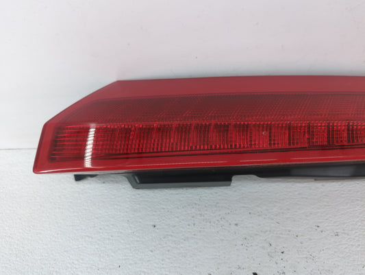 2003-2006 Volvo Xc90 Tail Light Assembly Driver Left OEM P/N:9483771 30678220 Fits Fits 2003 2004 2005 2006 OEM Used Auto Parts