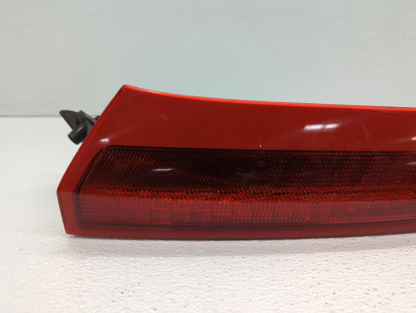 2003-2006 Volvo Xc90 Tail Light Assembly Driver Left OEM P/N:9483771 30678220 Fits Fits 2003 2004 2005 2006 OEM Used Auto Pa