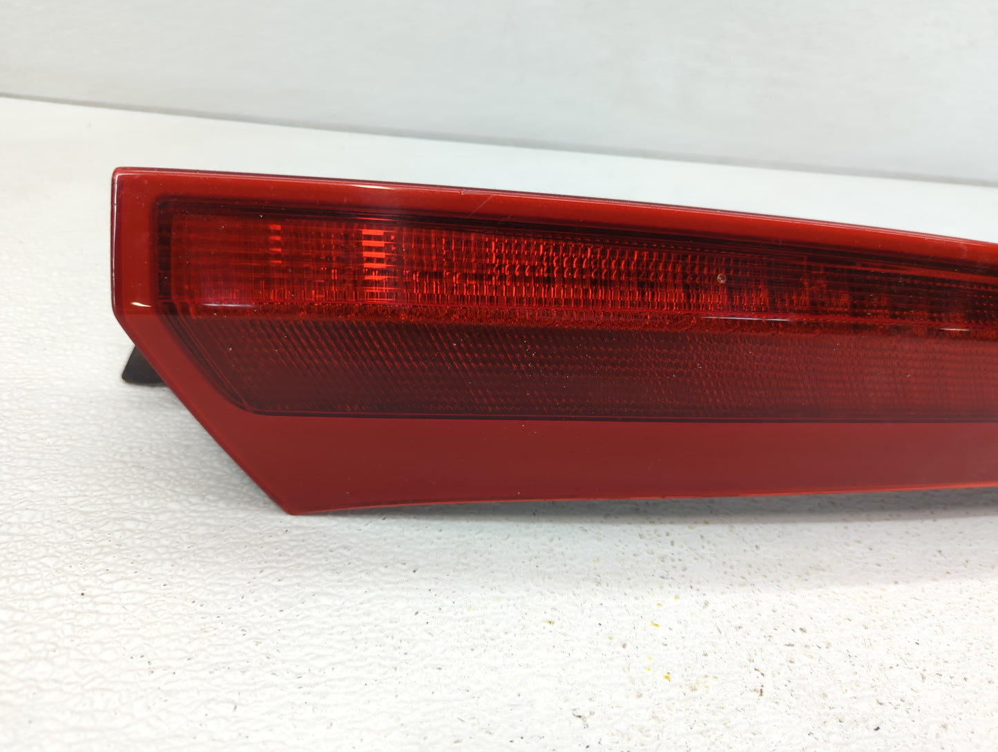 2003-2006 Volvo Xc90 Tail Light Assembly Passenger Right OEM Fits Fits 2003 2004 2005 2006 OEM Used Auto Parts - Oemusedauto