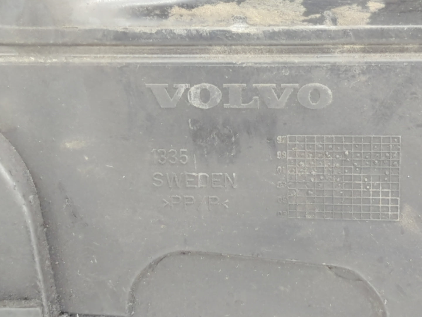 2005 Volvo Xc90 Engine Cover - Oemusedautoparts1.com