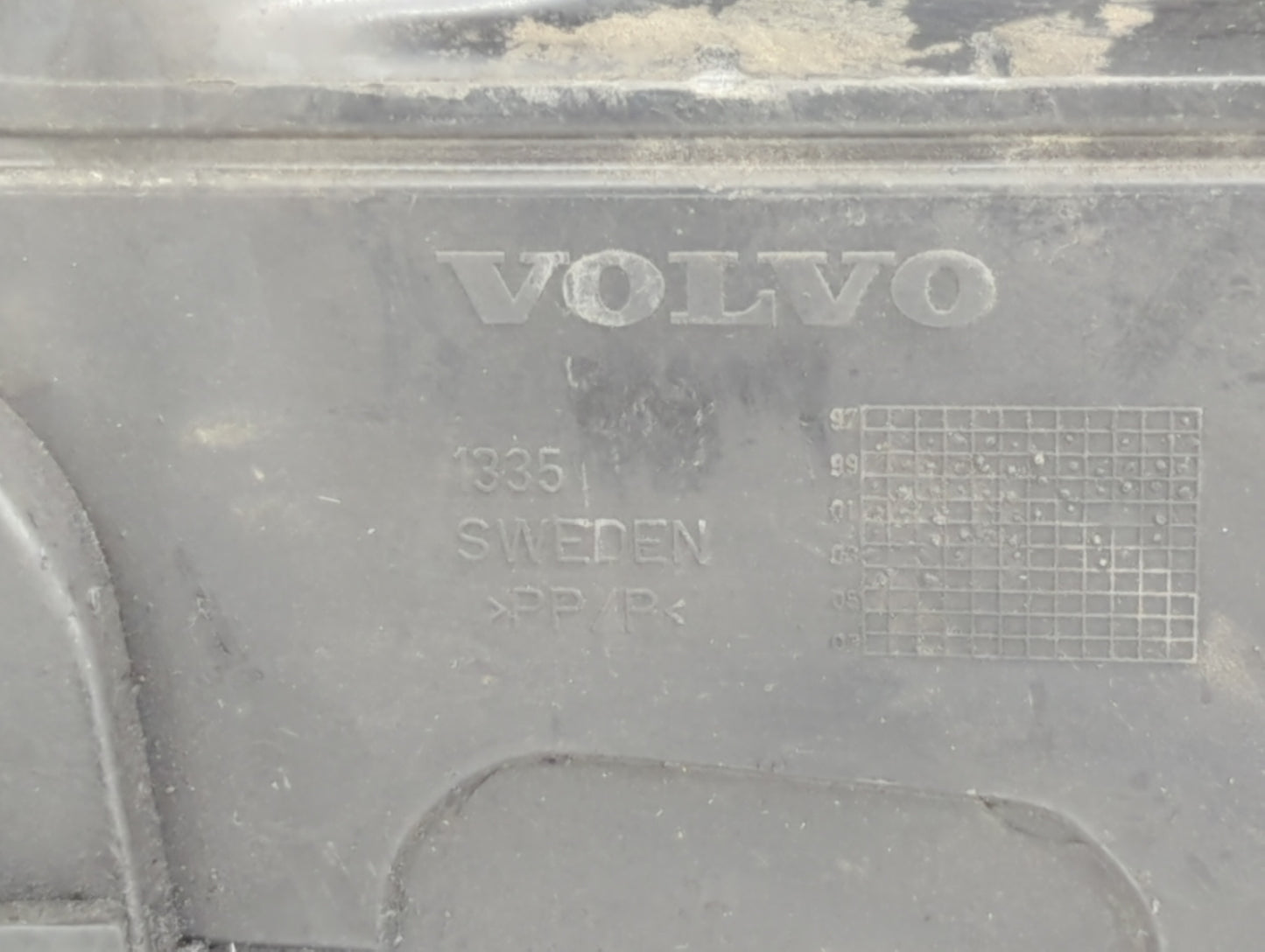 2005 Volvo Xc90 Engine Cover - Oemusedautoparts1.com