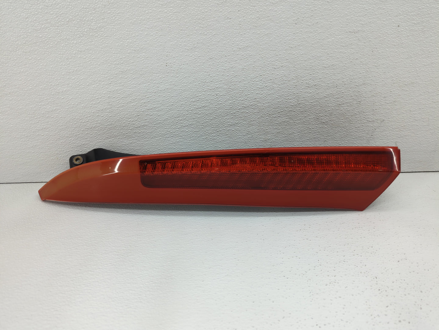 2003-2006 Volvo Xc90 Tail Light Assembly Driver Left OEM P/N:157617 9483771, 30678220 Fits Fits 2003 2004 2005 2006 OEM Used