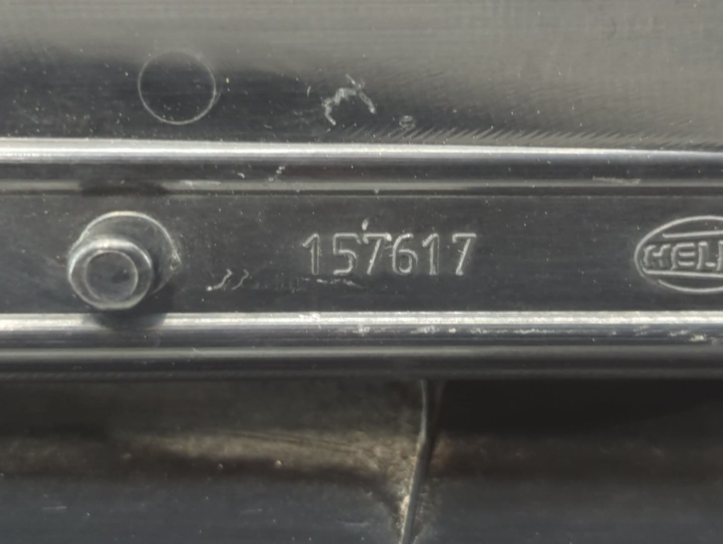 2003-2006 Volvo Xc90 Tail Light Assembly Driver Left OEM P/N:157617 9483771, 30678220 Fits Fits 2003 2004 2005 2006 OEM Used