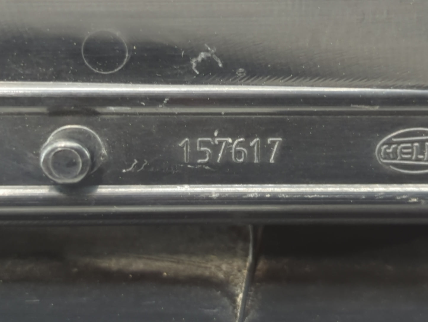 2003-2006 Volvo Xc90 Tail Light Assembly Driver Left OEM P/N:157617 9483771, 30678220 Fits Fits 2003 2004 2005 2006 OEM Used