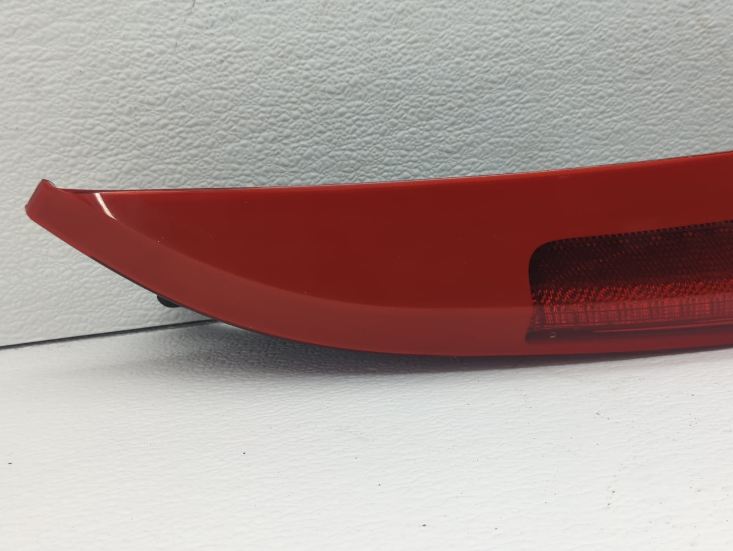 2003-2006 Volvo Xc90 Tail Light Assembly Passenger Right OEM P/N:30678221 Fits Fits 2003 2004 2005 2006 OEM Used Auto Parts 