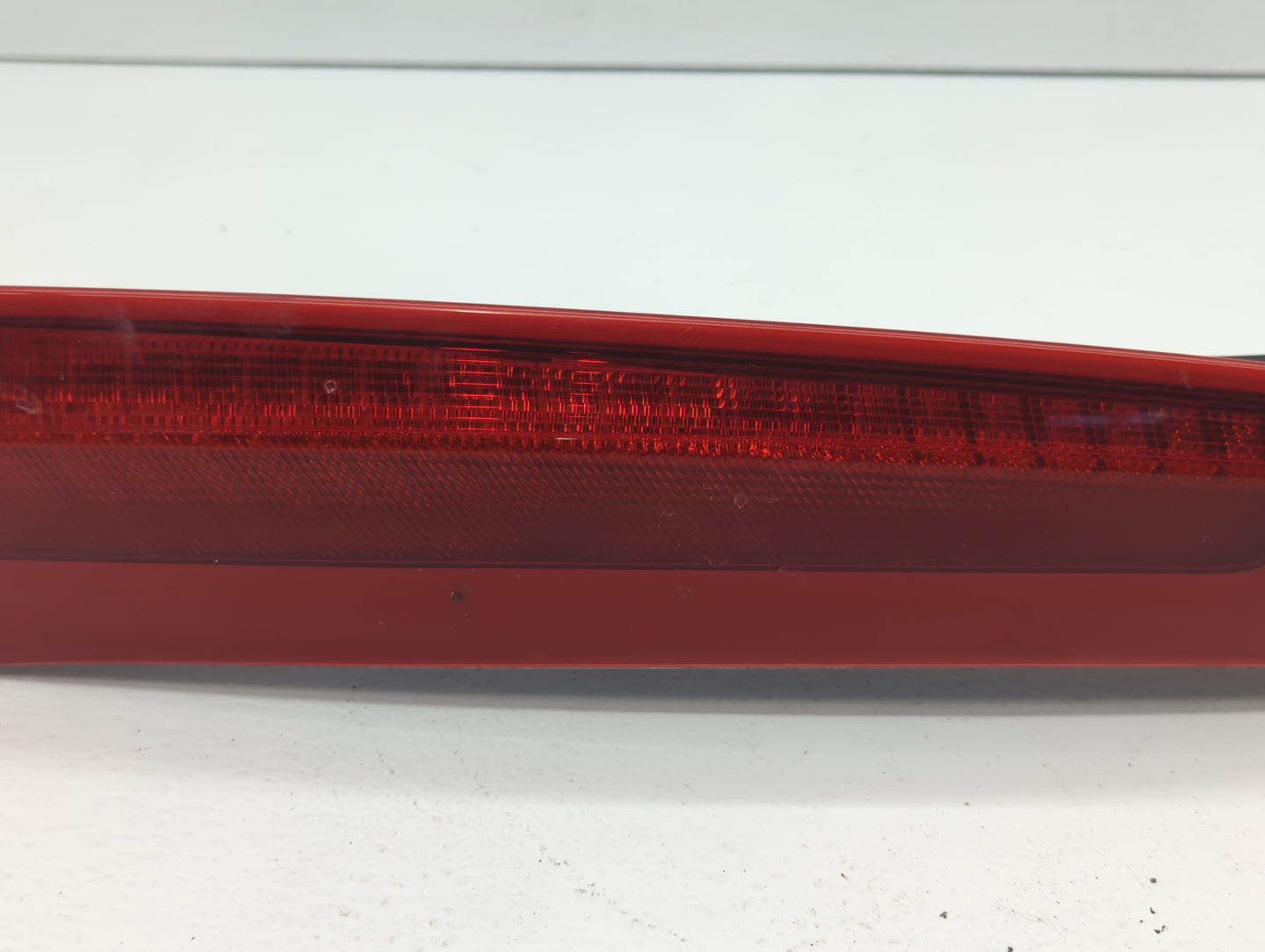 2003-2006 Volvo Xc90 Tail Light Assembly Passenger Right OEM P/N:30678221 Fits Fits 2003 2004 2005 2006 OEM Used Auto Parts 