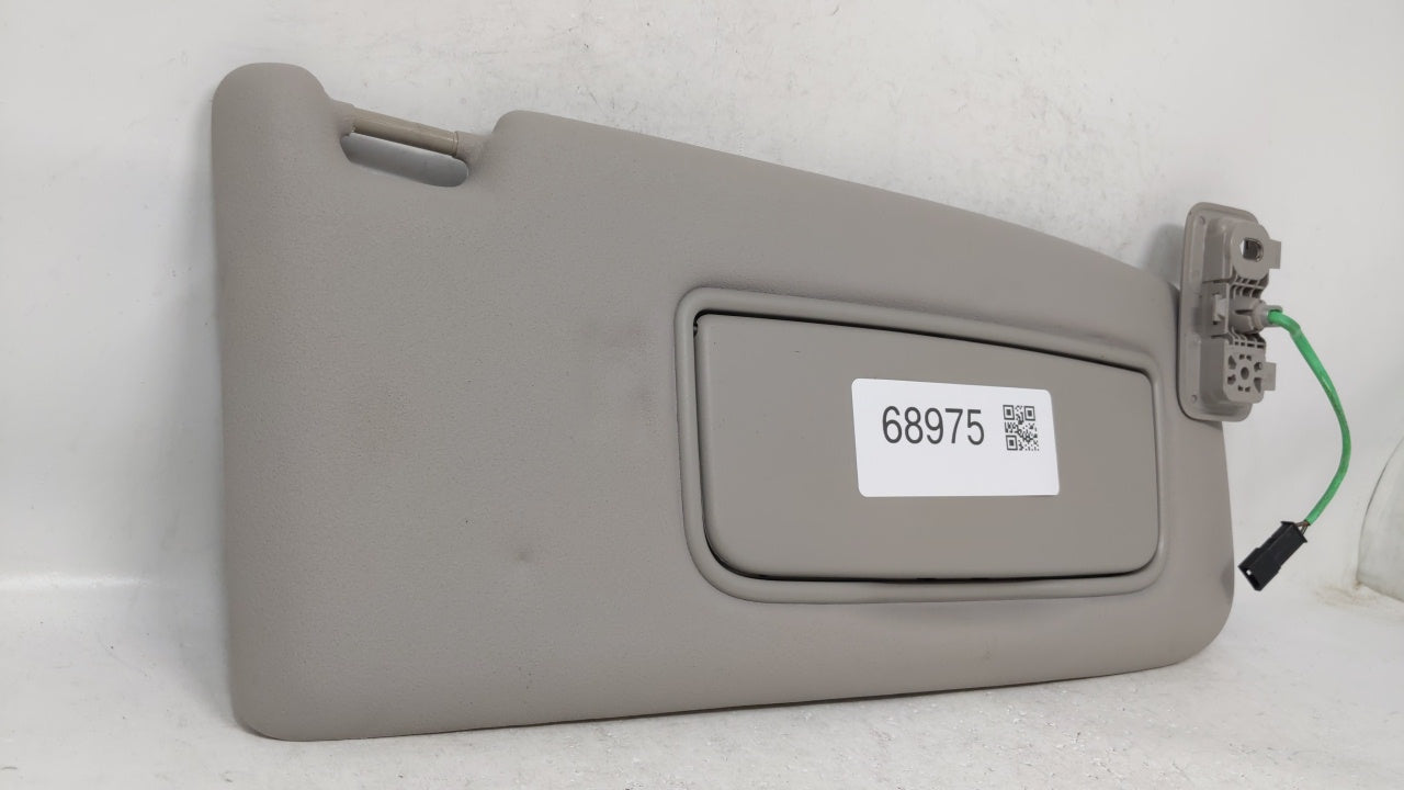 2005 Volvo S40 Sun Visor Shade Replacement Passenger Right Mirror Fits OEM Used Auto Parts - Oemusedautoparts1.com