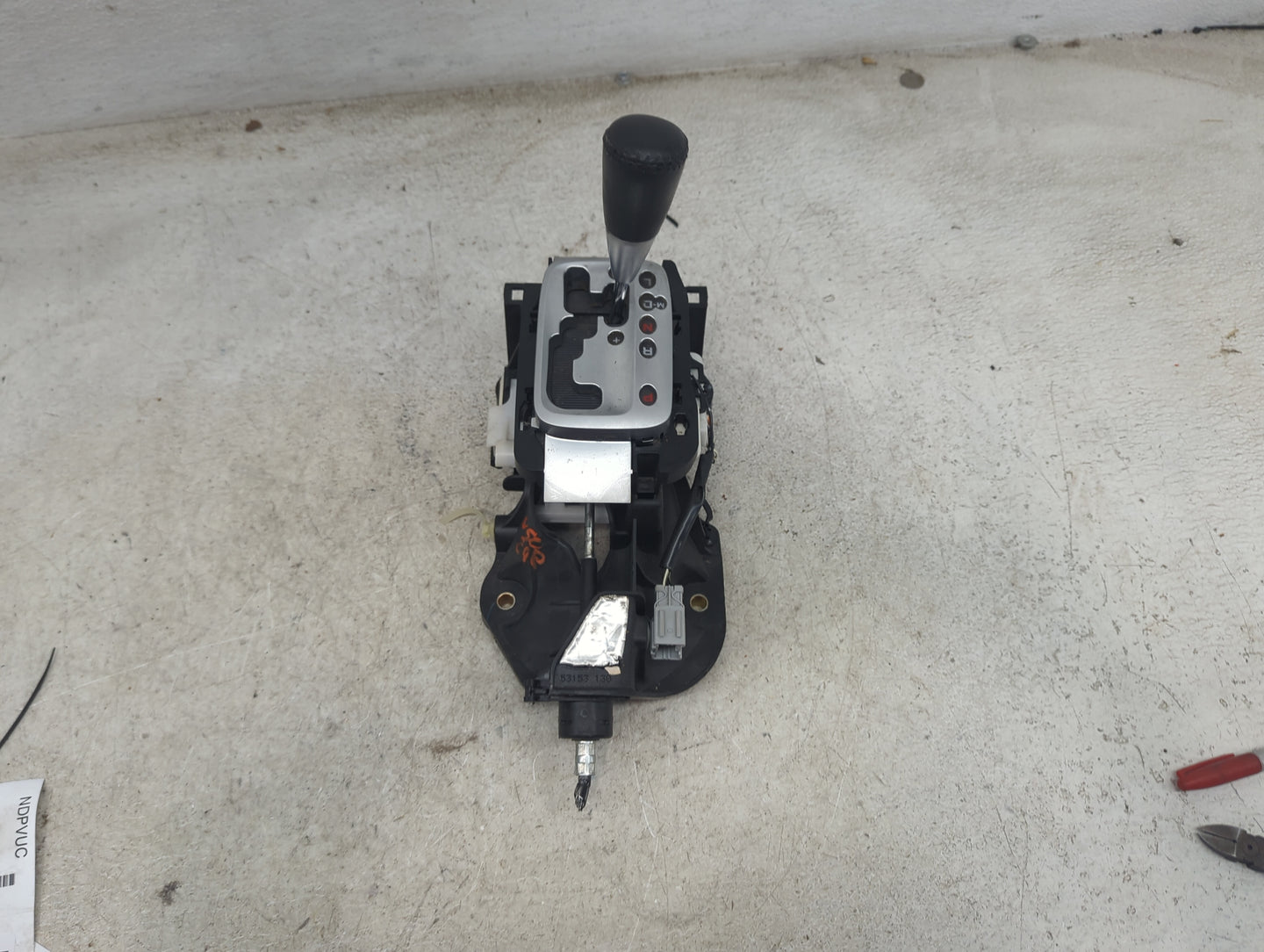 2006 Acura Tl Floor Console Assembly Shifter - Oemusedautoparts1.com