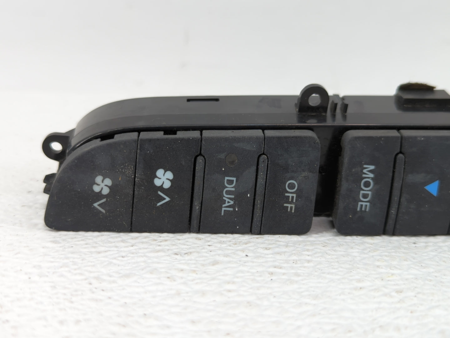 2004-2008 Acura Tl Climate Control Module Temperature AC/Heater Replacement P/N:M24722 Fits Fits 2004 2005 2006 2007 2008 OE