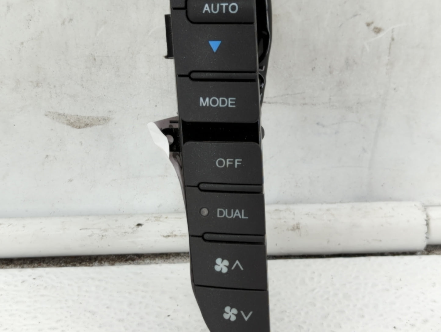 2004-2008 Acura Tl Climate Control Module Temperature AC/Heater Replacement P/N:M24722 Fits Fits 2004 2005 2006 2007 2008 OE