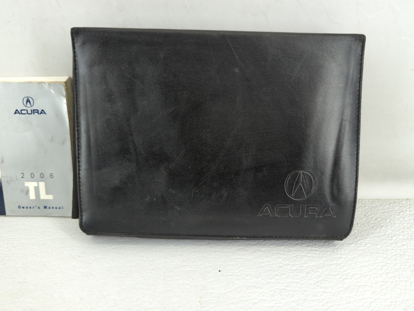2006 Acura Tl Owners Manual Book Guide P/N:00X31-SEP-6203 OEM Used Auto Parts - Oemusedautoparts1.com