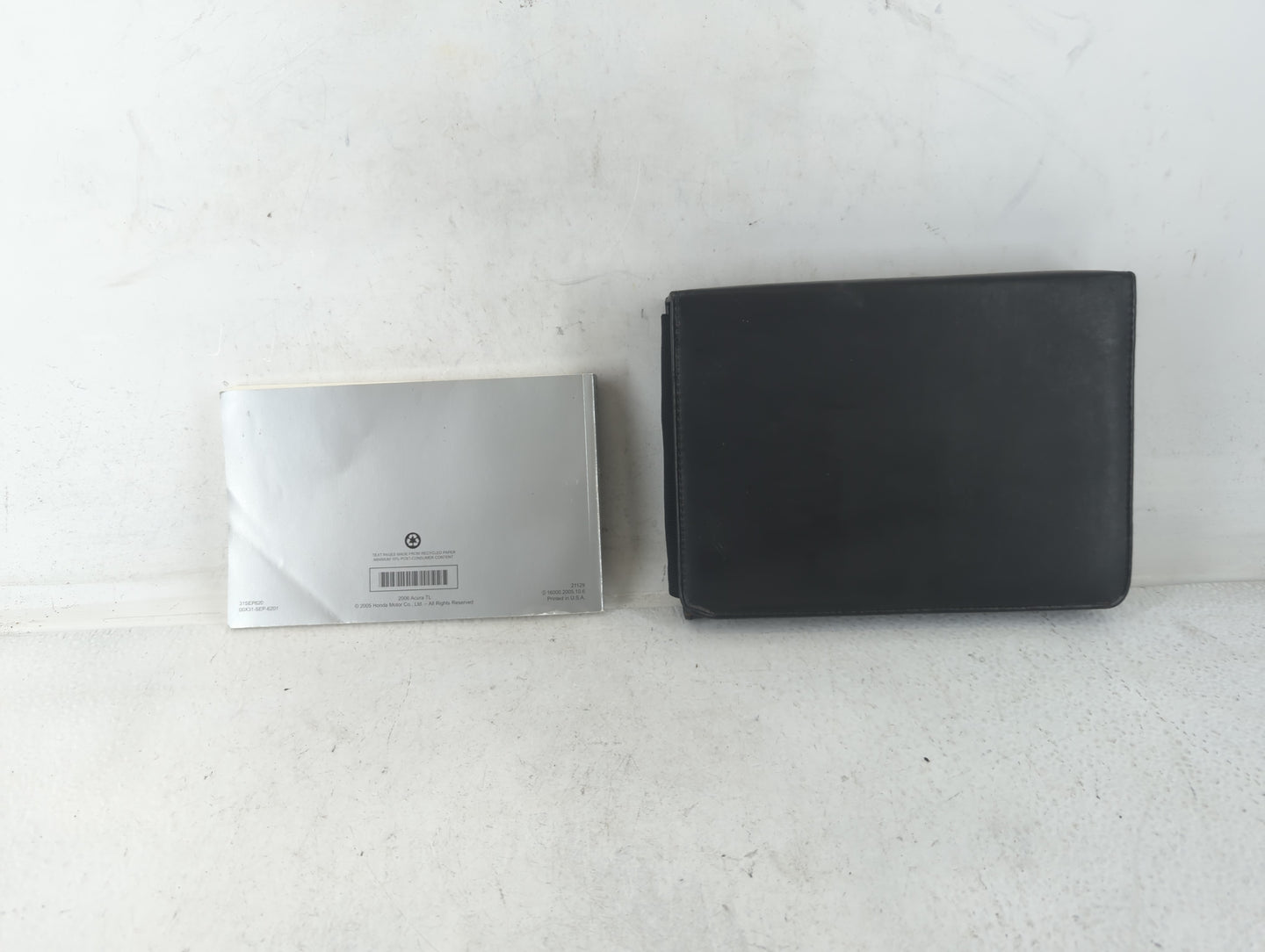 2006 Acura Tl Owners Manual Book Guide P/N:00X31-SEP-6201 OEM Used Auto Parts - Oemusedautoparts1.com