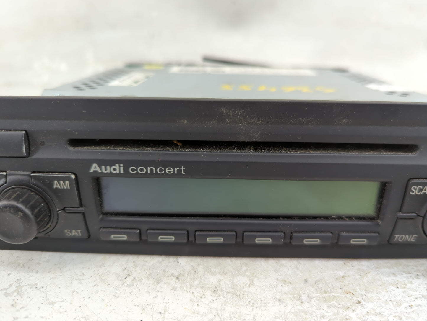 2006-2008 Audi A3 Radio AM FM Cd Player Receiver Replacement P/N:8P0035186 E6017751 Fits Fits 2006 2007 2008 OEM Used Auto P
