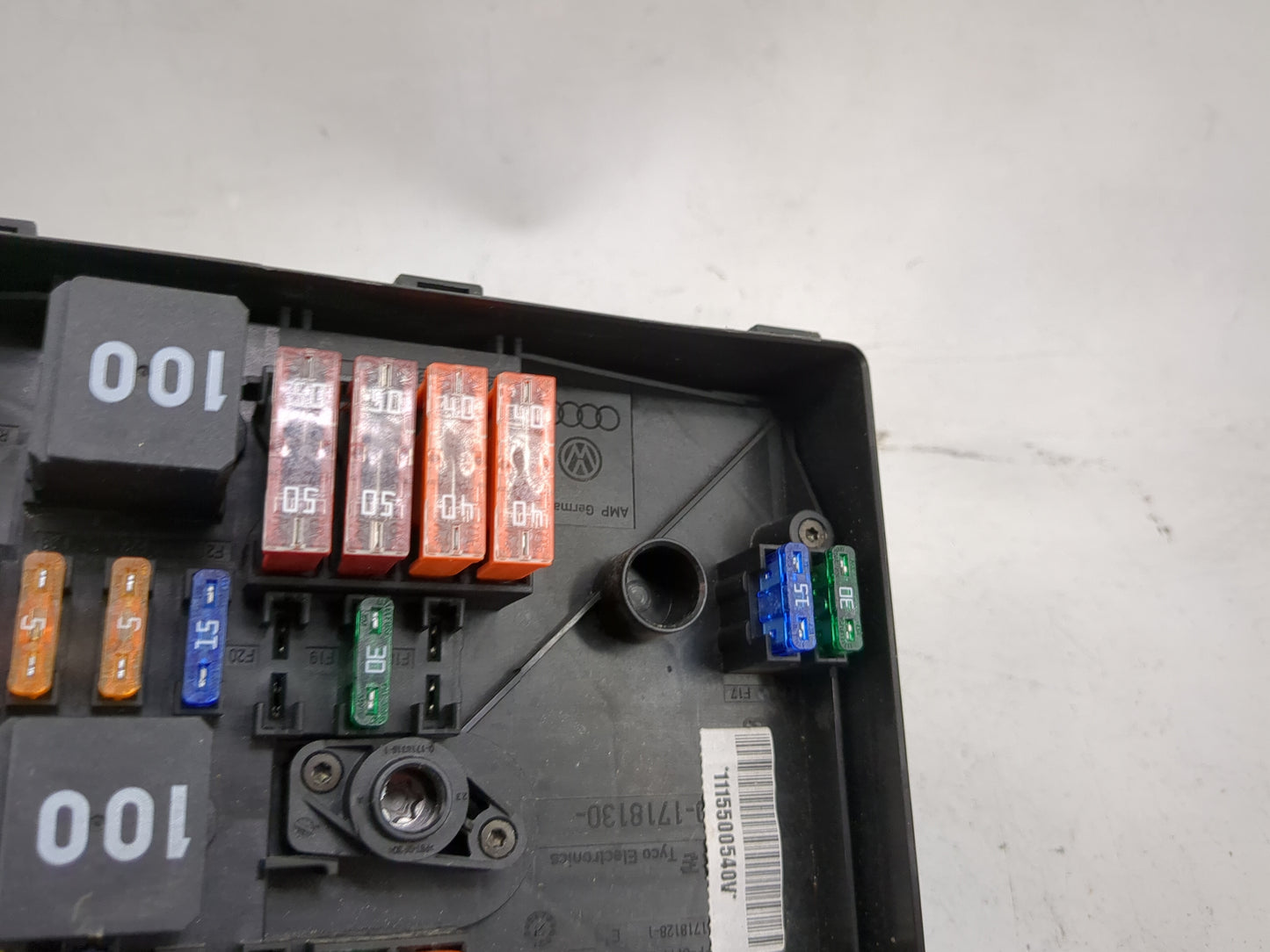 2006-2013 Audi A3 Fusebox Fuse Box Panel Relay Module P/N:1K0937125D 1K0937125 Fits OEM Used Auto Parts - Oemusedautoparts1.