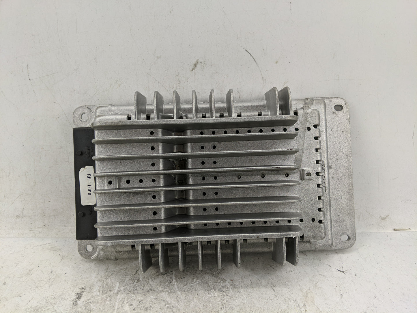2005-2008 Audi A4 Radio AM FM Cd Player Receiver Replacement P/N:96180-2E101 Fits Fits 2005 2006 2007 2008 OEM Used Auto Par
