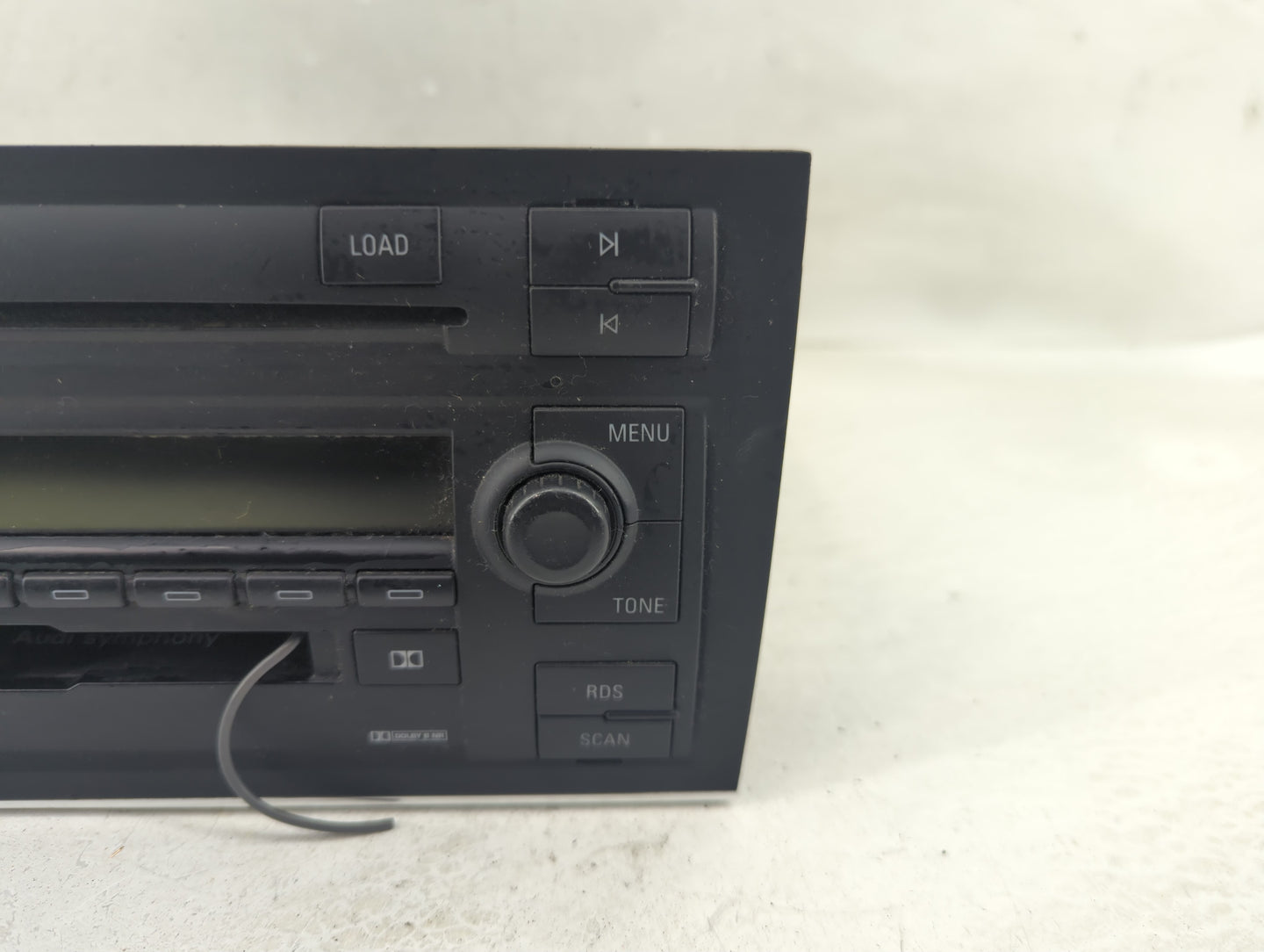 2006 Audi A4 Radio AM FM Cd Player Receiver Replacement P/N:8E0 035 195 H Fits OEM Used Auto Parts - Oemusedautoparts1.com