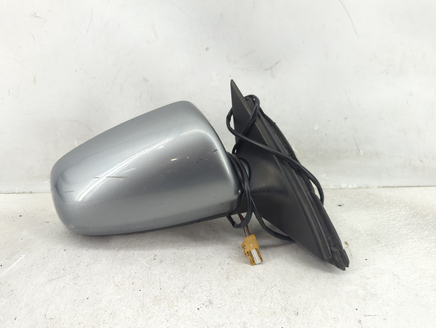 2002-2008 Audi A4 Passenger Side View Mirror - Right Door Mirror OEM Used - Oemusedautoparts1.com