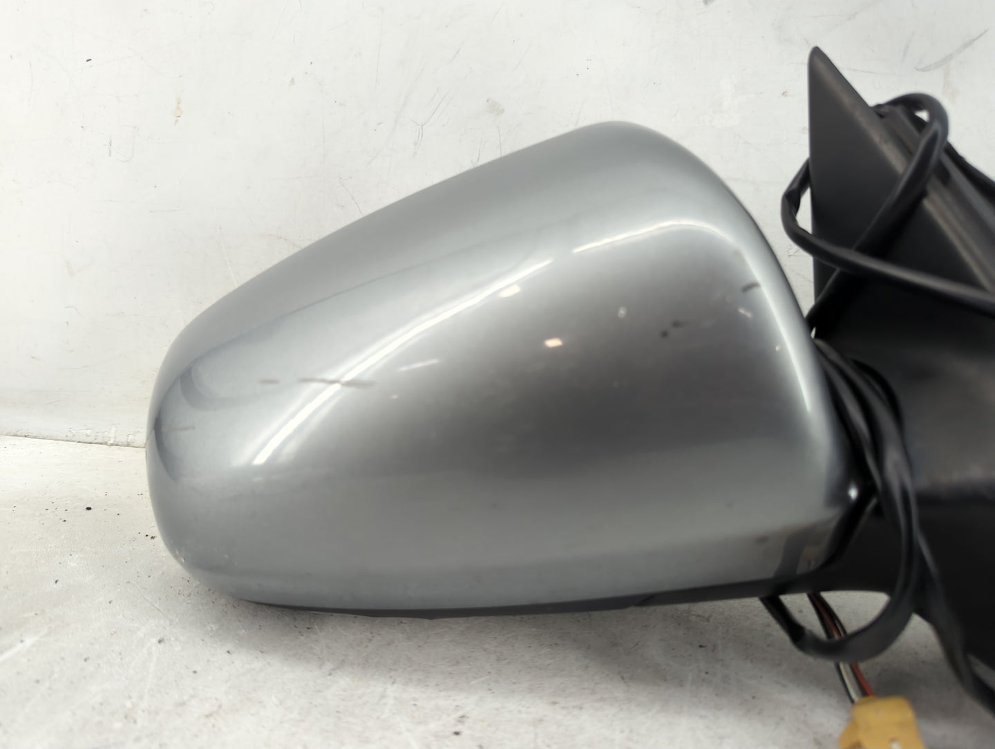 2002-2008 Audi A4 Passenger Side View Mirror - Right Door Mirror OEM Used - Oemusedautoparts1.com