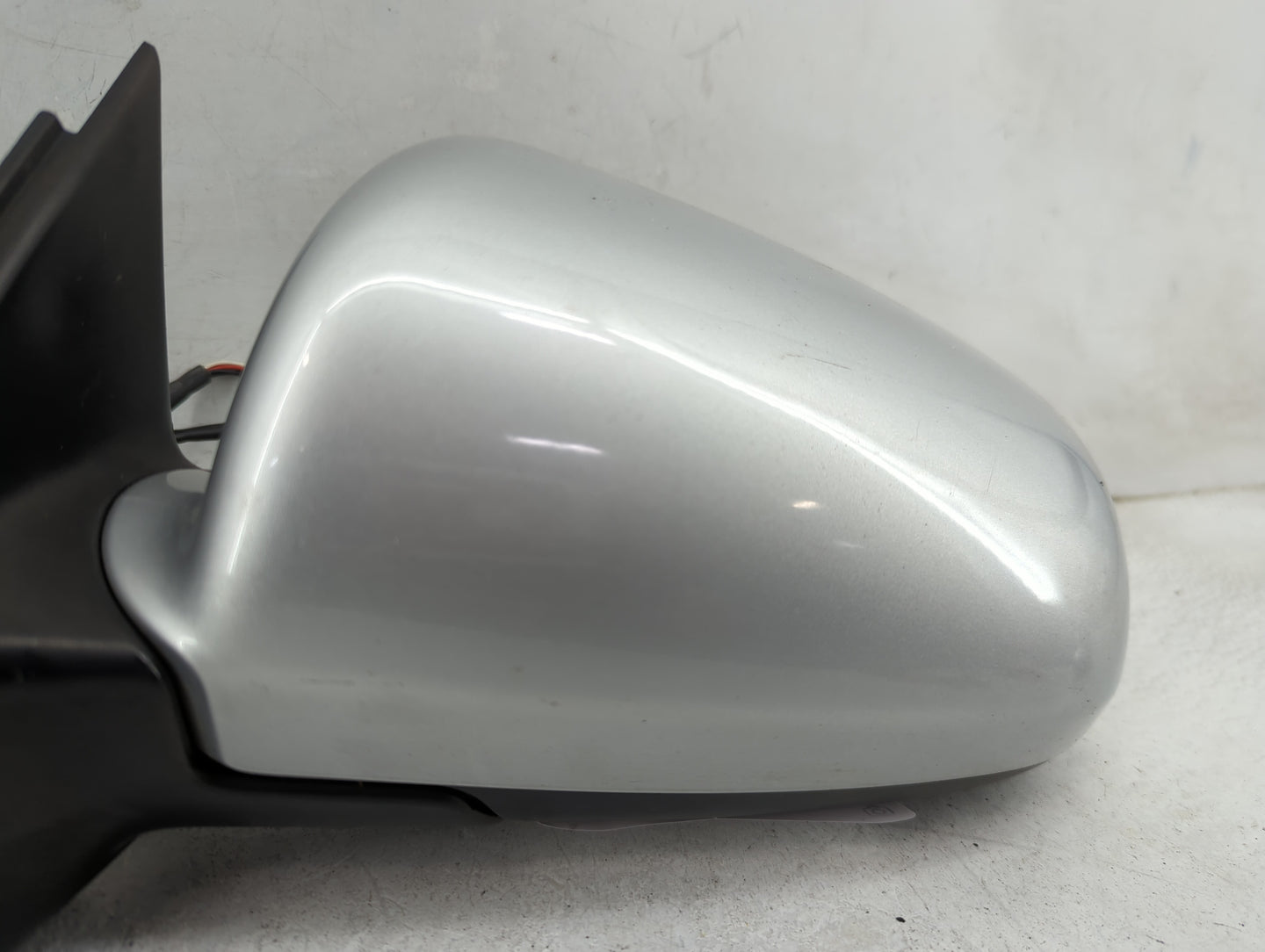 2002-2008 Audi A4 Driver Side View Mirror - Left Door Mirror OEM Used - Oemusedautoparts1.com