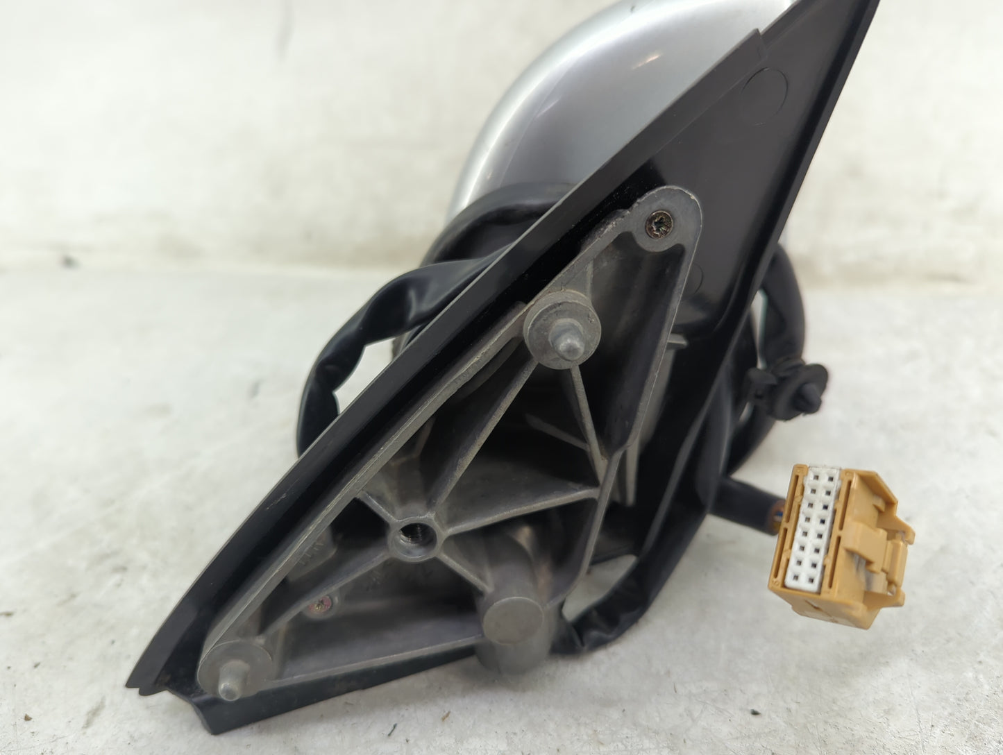 2002-2008 Audi A4 Passenger Side View Mirror - Right Door Mirror OEM Used - Oemusedautoparts1.com
