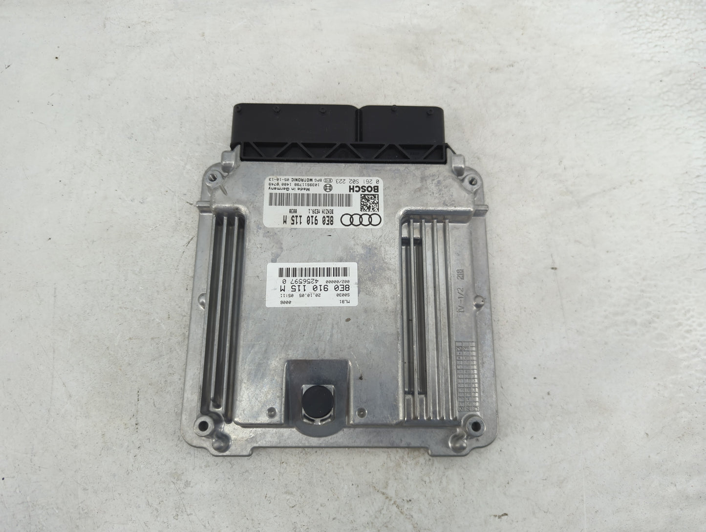2006 Audi A4 PCM Engine Control Computer ECU ECM PCU OEM P/N:0 261 S02 223 8E0 910 115 M Fits OEM Used Auto Parts - Oemuseda