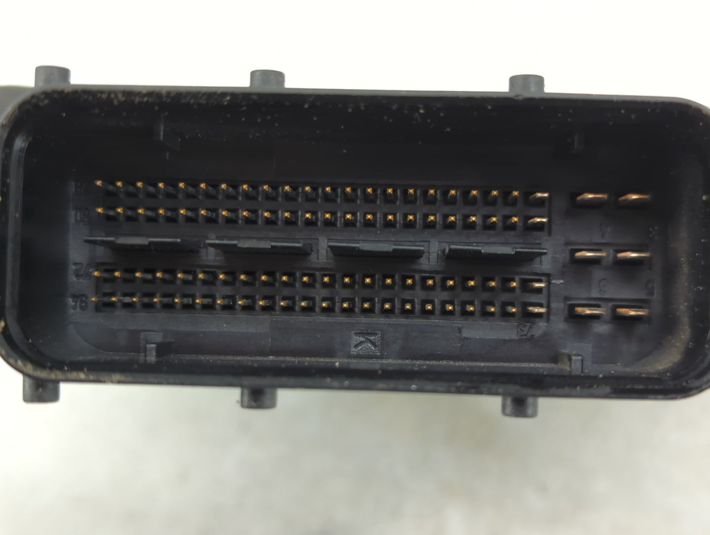 2006 Audi A4 PCM Engine Control Computer ECU ECM PCU OEM P/N:0 261 S02 223 8E0 910 115 M Fits OEM Used Auto Parts - Oemuseda