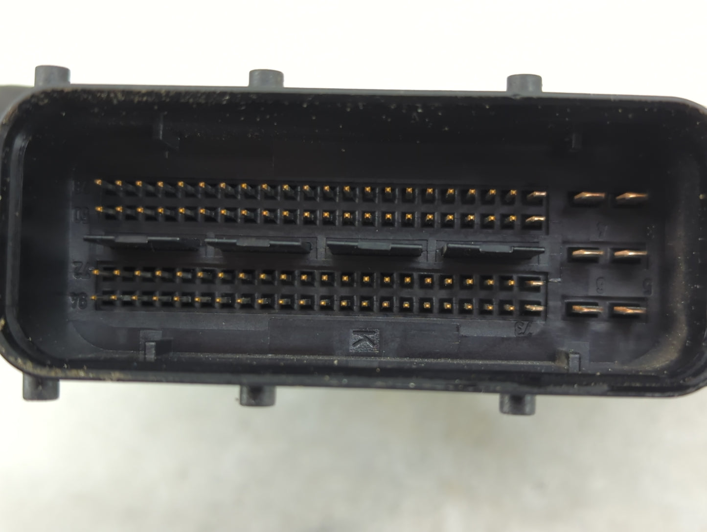 2006 Audi A4 PCM Engine Control Computer ECU ECM PCU OEM P/N:0 261 S02 223 8E0 910 115 M Fits OEM Used Auto Parts - Oemuseda