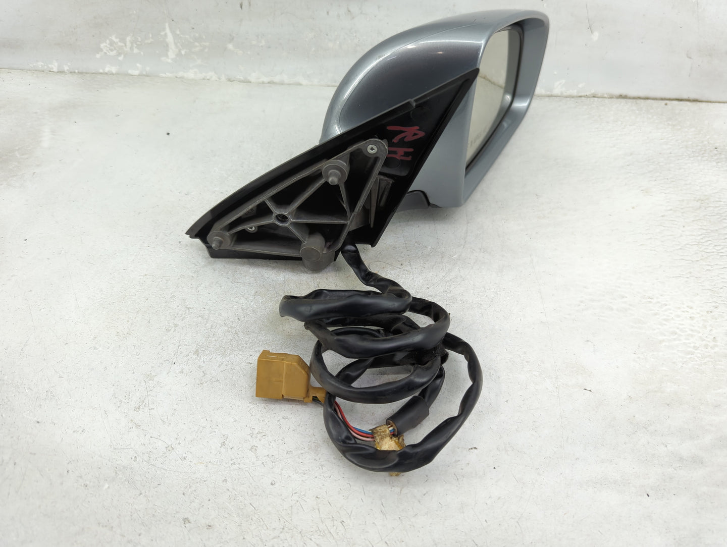 2002-2008 Audi A4 Passenger Side View Mirror - Right Door Mirror OEM Used - Oemusedautoparts1.com