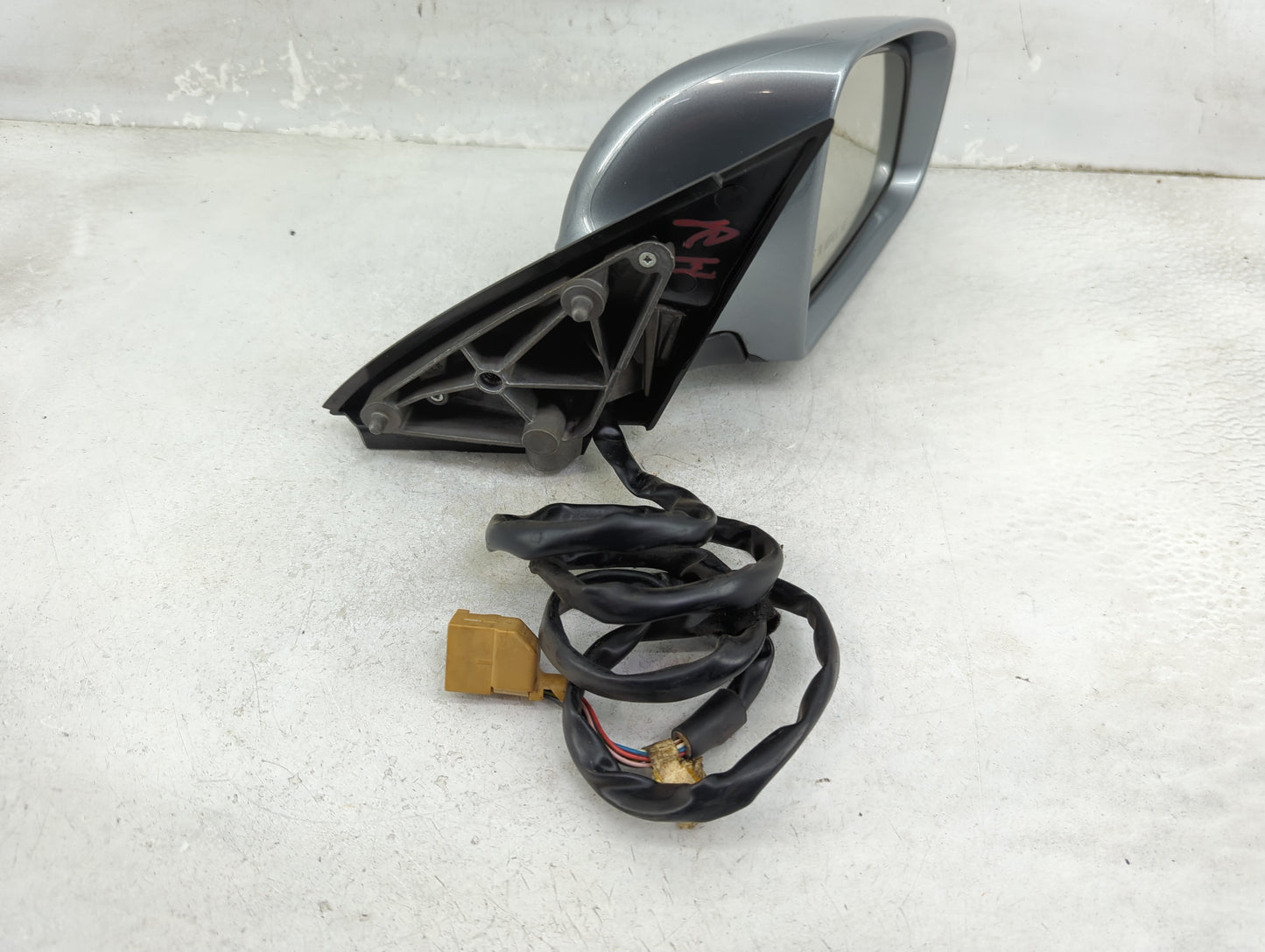2002-2008 Audi A4 Passenger Side View Mirror - Right Door Mirror OEM Used - Oemusedautoparts1.com
