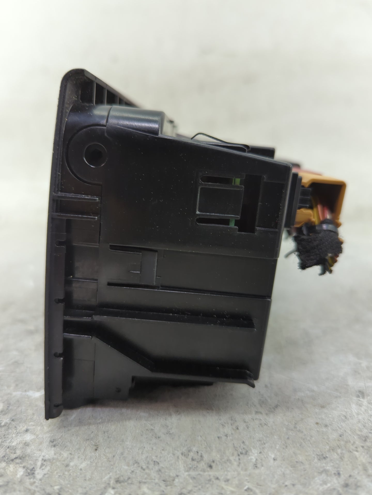 2005-2009 Audi A4 Climate Control Module Temperature AC/Heater Replacement P/N:8E0820043BM 0367815 Fits OEM Used Auto Parts 