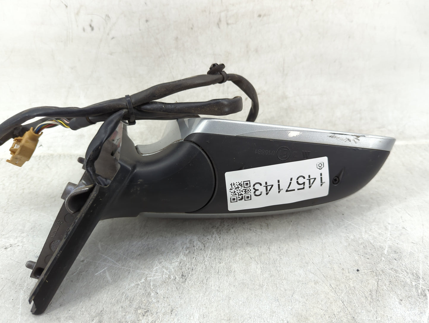 2002-2008 Audi A4 Passenger Side View Mirror - Right Door Mirror OEM Used - Oemusedautoparts1.com