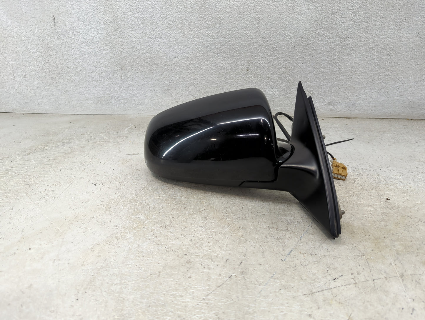 2002-2008 Audi A4 Passenger Side View Mirror - Right Door Mirror OEM Used - Oemusedautoparts1.com
