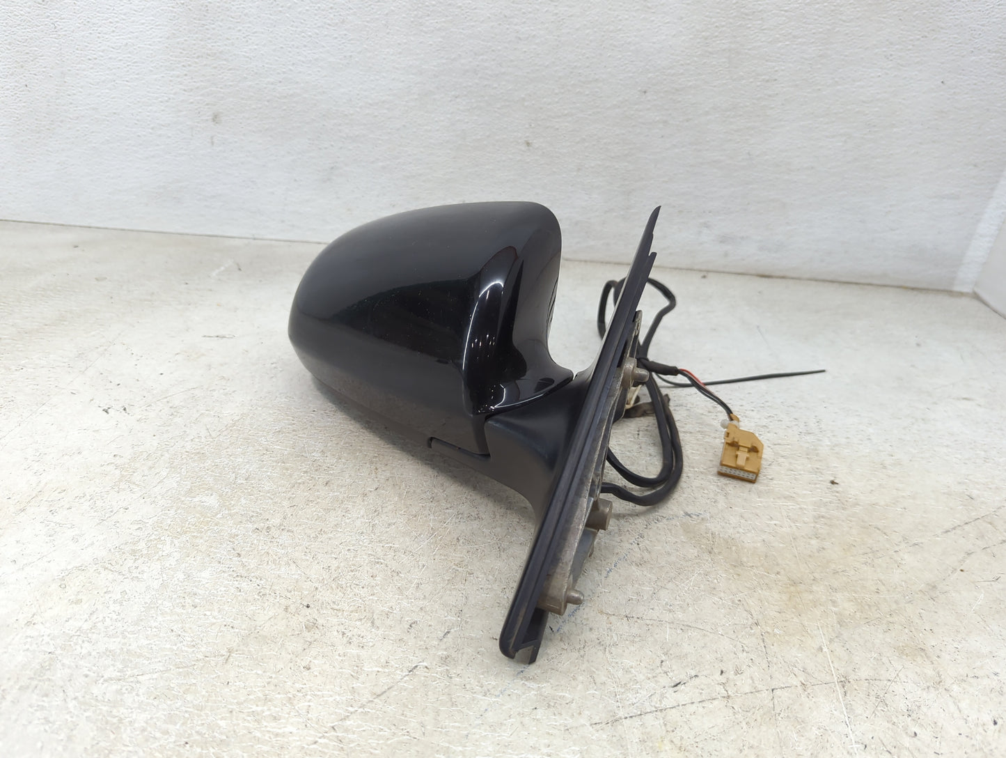 2002-2008 Audi A4 Passenger Side View Mirror - Right Door Mirror OEM Used - Oemusedautoparts1.com