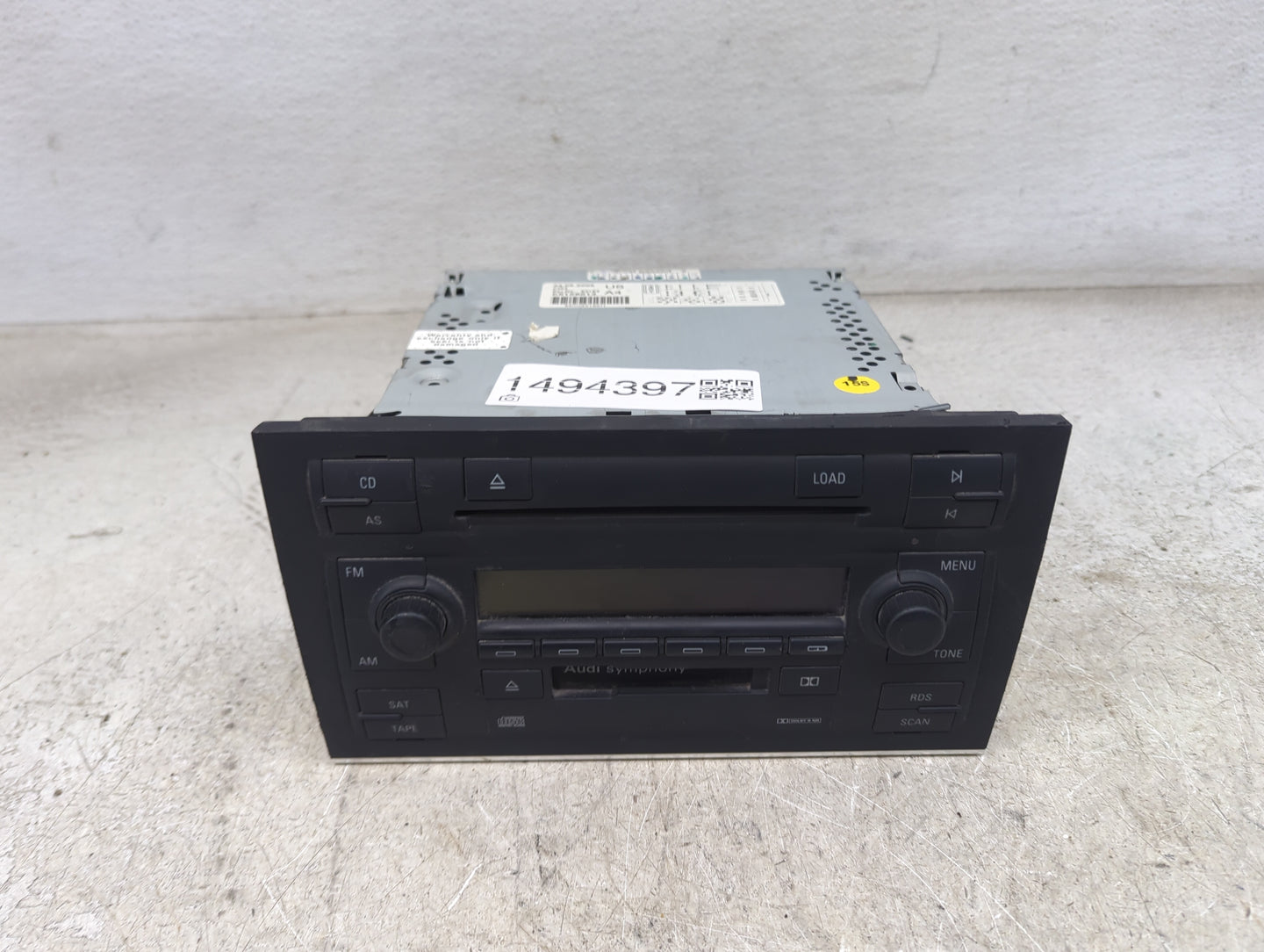 2006 Audi A4 Radio AM FM Cd Player Receiver Replacement P/N:8E0035195H CQ-EA1360LC Fits OEM Used Auto Parts - Oemusedautopar
