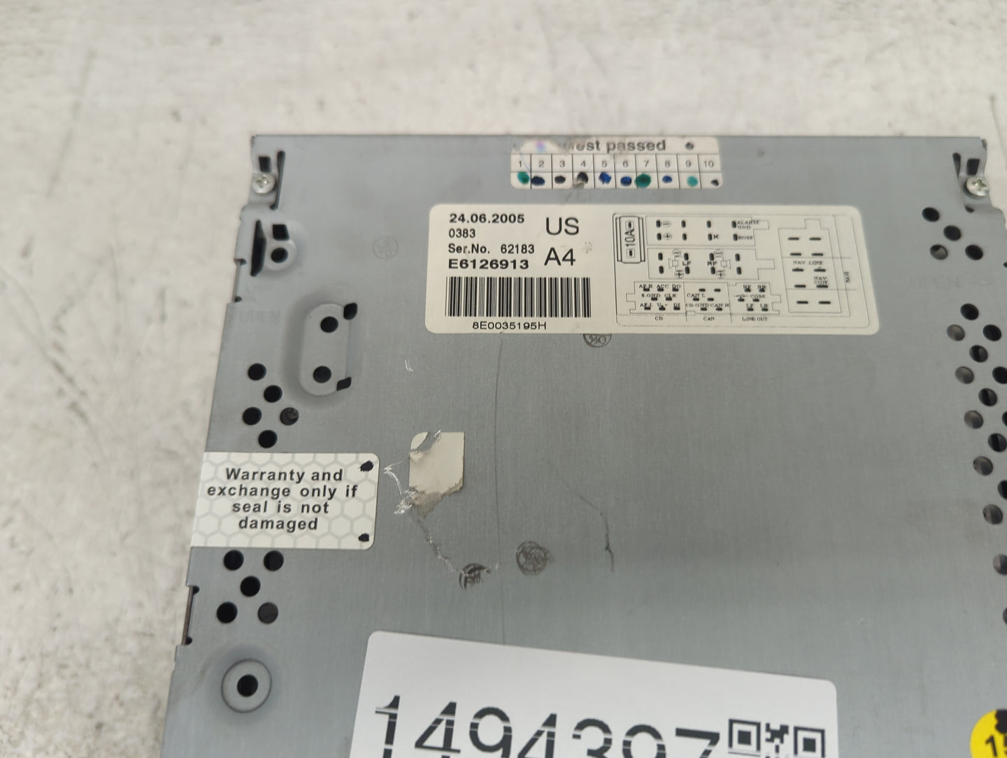 2006 Audi A4 Radio AM FM Cd Player Receiver Replacement P/N:8E0035195H CQ-EA1360LC Fits OEM Used Auto Parts - Oemusedautopar