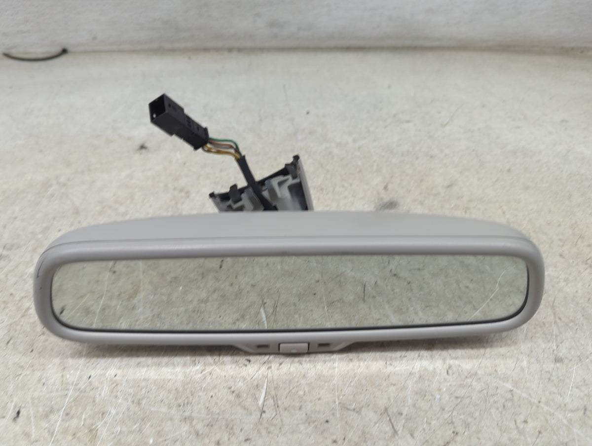 2006 Audi A4 Interior Rear View Mirror Replacement OEM P/N:E13 022201 1U0 857 511F, 905-1001 025, 102-F-2 2 22201 Fits OEM U