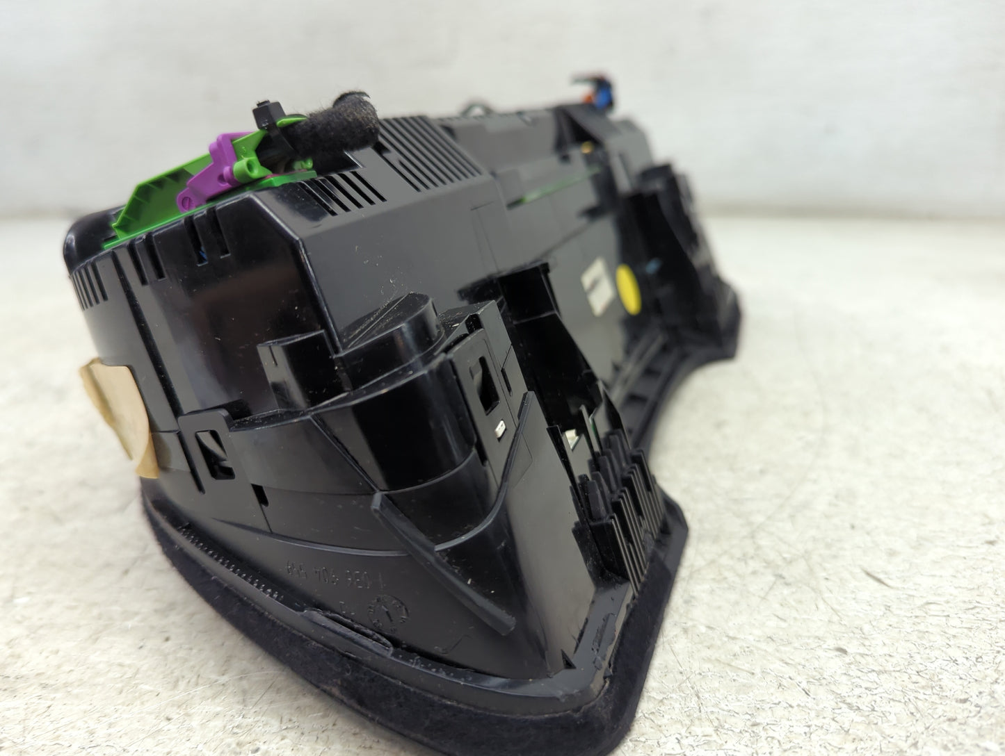 2006-2008 Audi A4 Instrument Cluster Speedometer Gauges P/N:8E0920950S 0263626094, 0433927600 Miles: Fits Fits 2006 2007 200