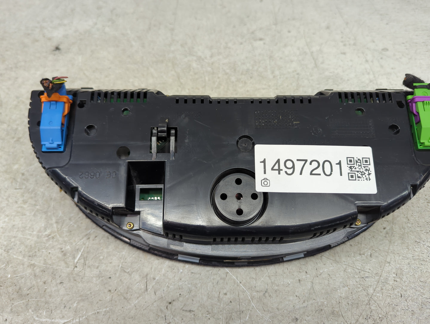 2006-2008 Audi A4 Instrument Cluster Speedometer Gauges P/N:8E0920950S 0263626094, 0433927600 Miles: Fits Fits 2006 2007 200